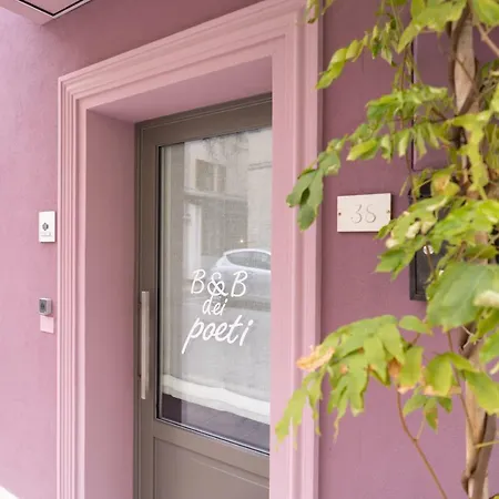 Dei Poeti Couette-café 4*