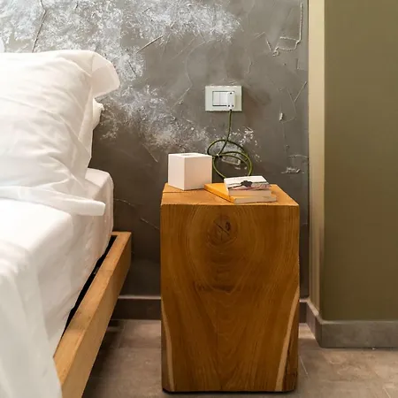 Dei Poeti Oda ve Kahvaltı